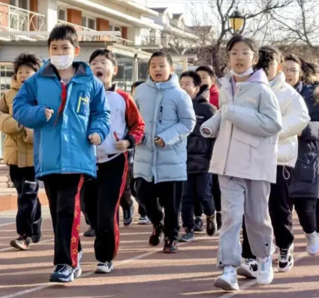 提供营养惠师餐食当地用实实在在的举措温暖着每一位教育工作