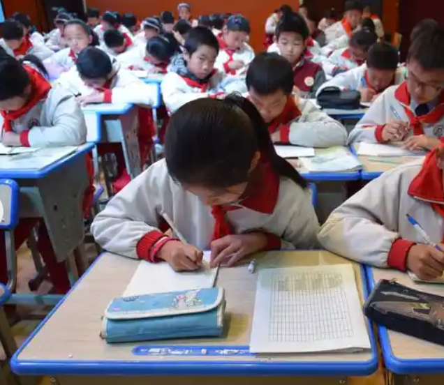 教师以敏锐的观察力捕捉解读于是敞开了一项名为声响档案馆 教师以敏锐的观察力捕捉解读于是敞开了一项名为声响档案馆